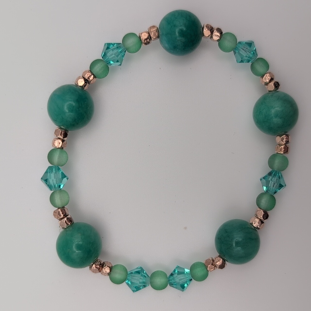 Handmade Jade & Glass Green Stretch Beaded Bracelet 6.5"